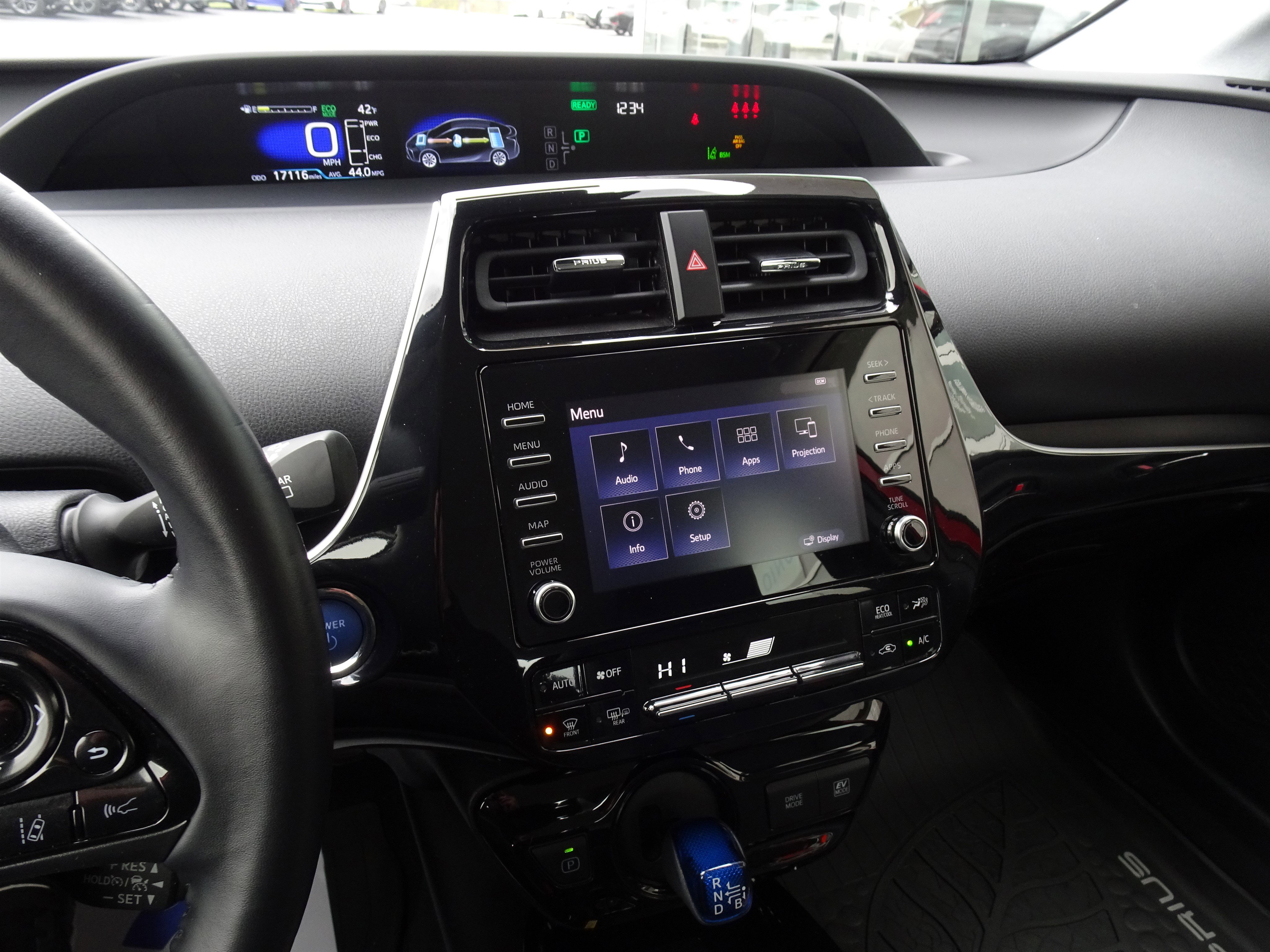 Used 2020 Toyota Prius AWD image 17
