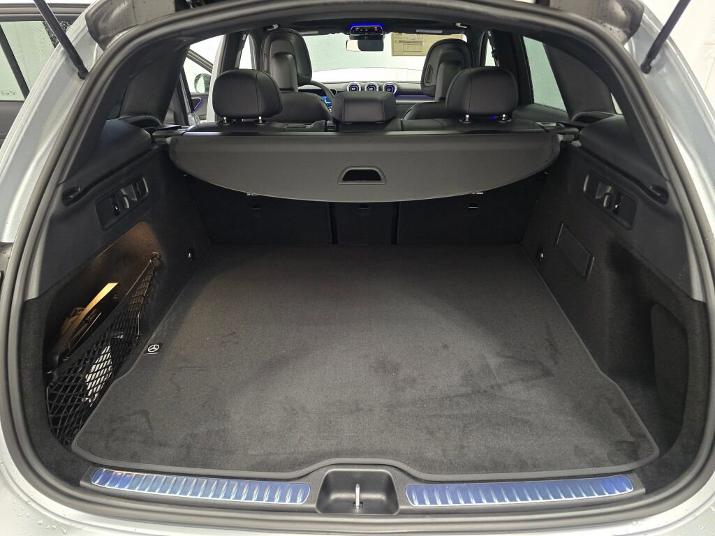 New 2026 Mercedes-Benz GLC 300 4MATIC image 11