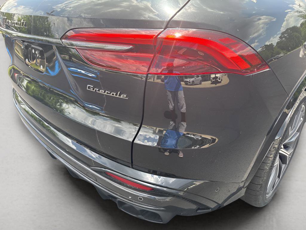 New 2025 Maserati Grecale Trofeo image 11