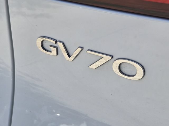 Used 2024 Genesis GV70 2.5T w/ Select Package AWD/4WD image 11