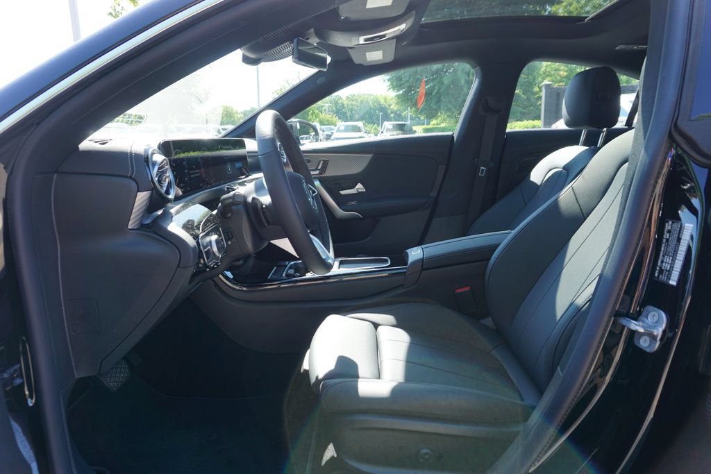 Certified 2025 Mercedes-Benz CLA 250 4MATIC image 8