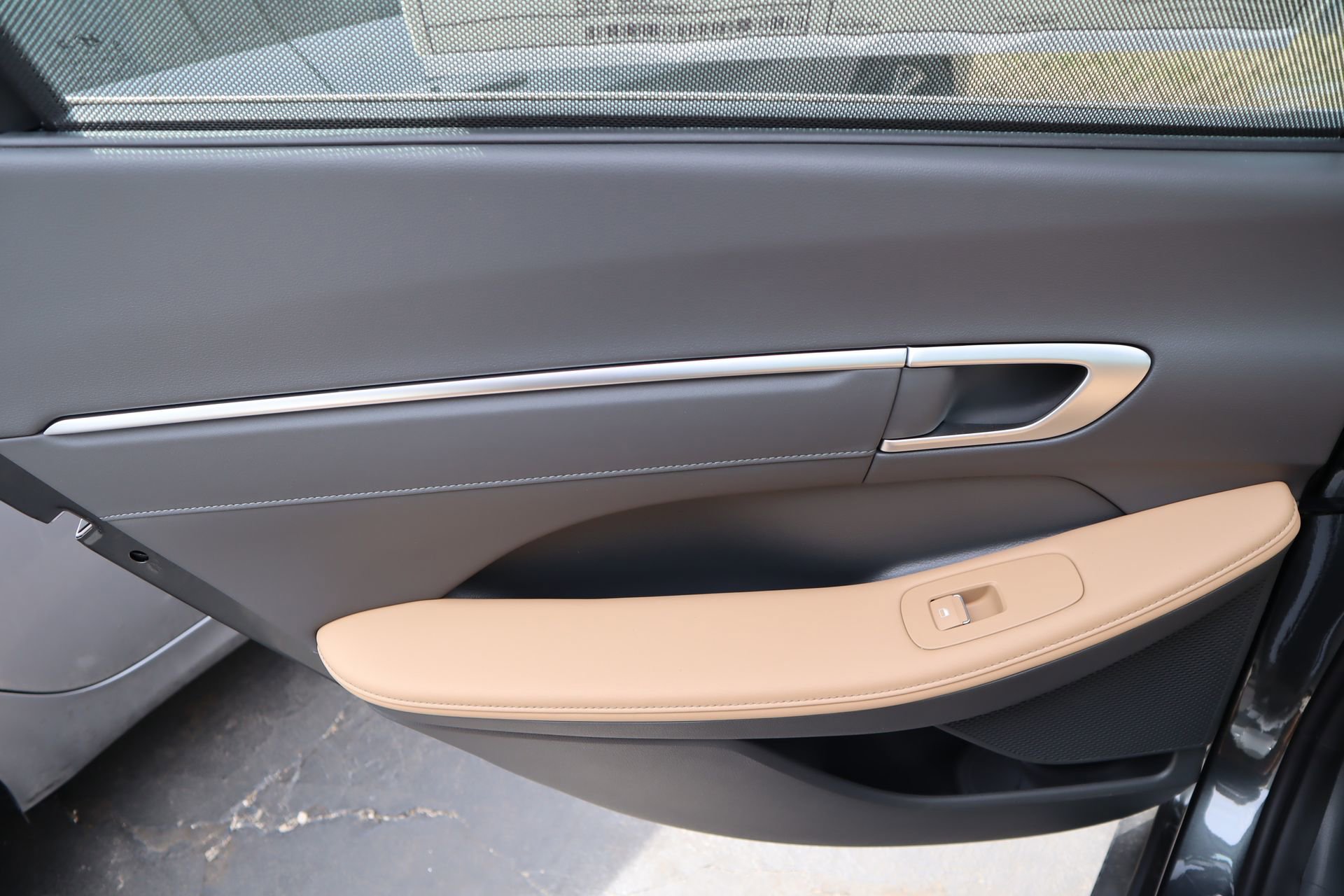 New 2026 Hyundai Sonata Limited FWD image 18