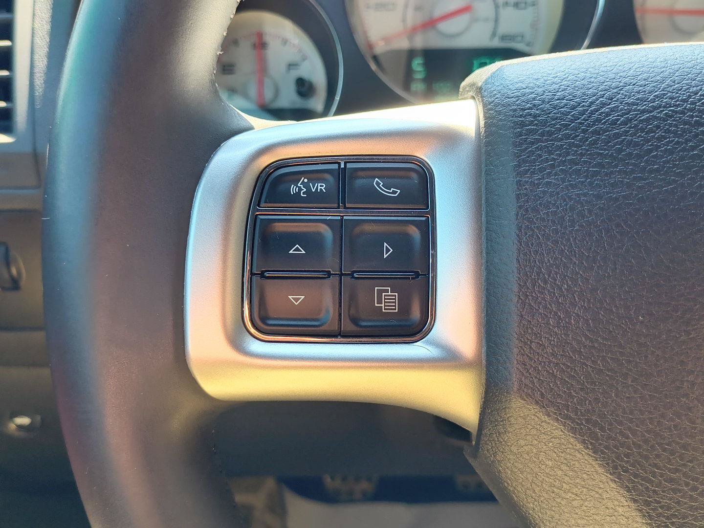 Used 2013 Dodge Challenger R/T Plus RWD image 31
