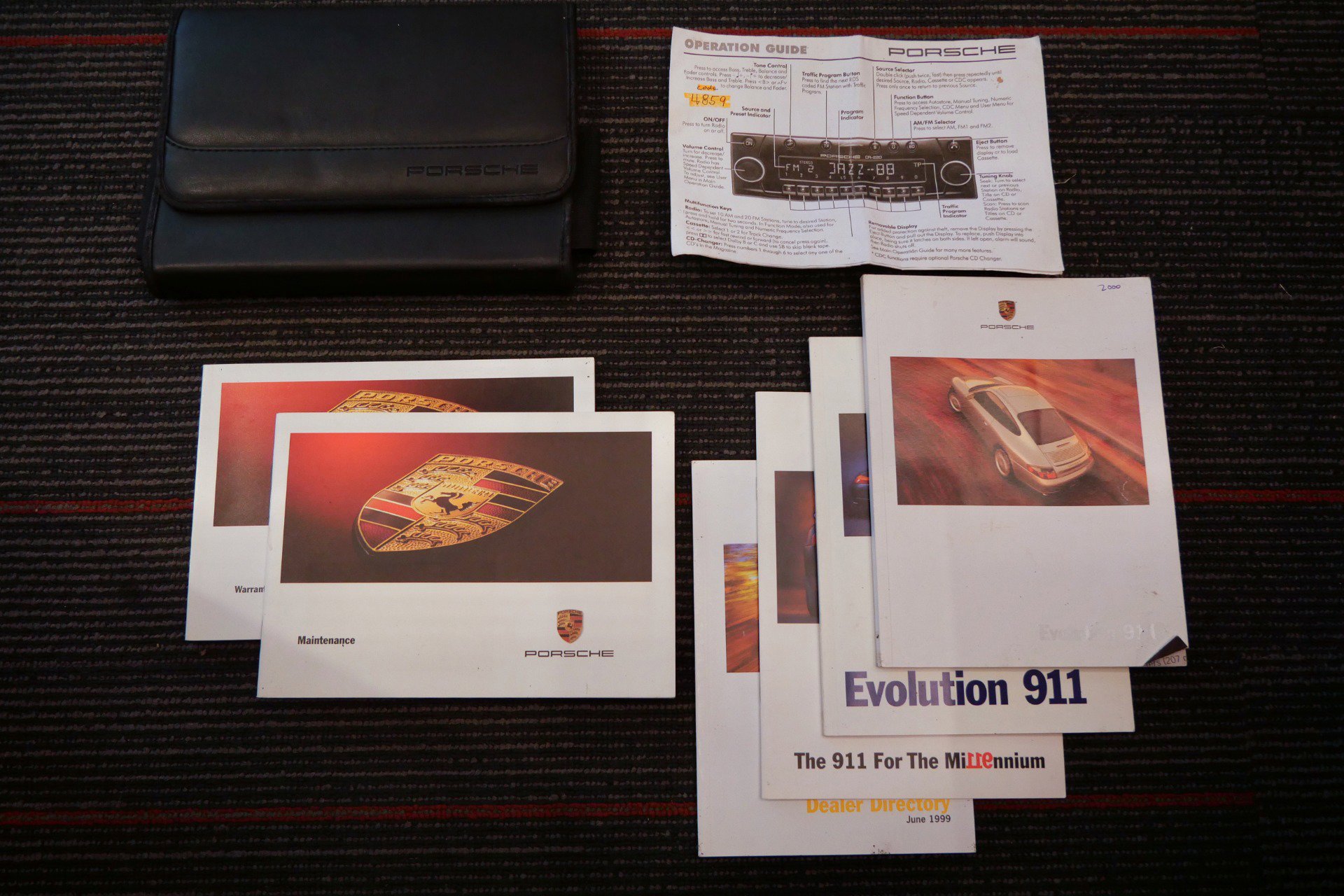 Used 2000 Porsche 911 Cabriolet image 20