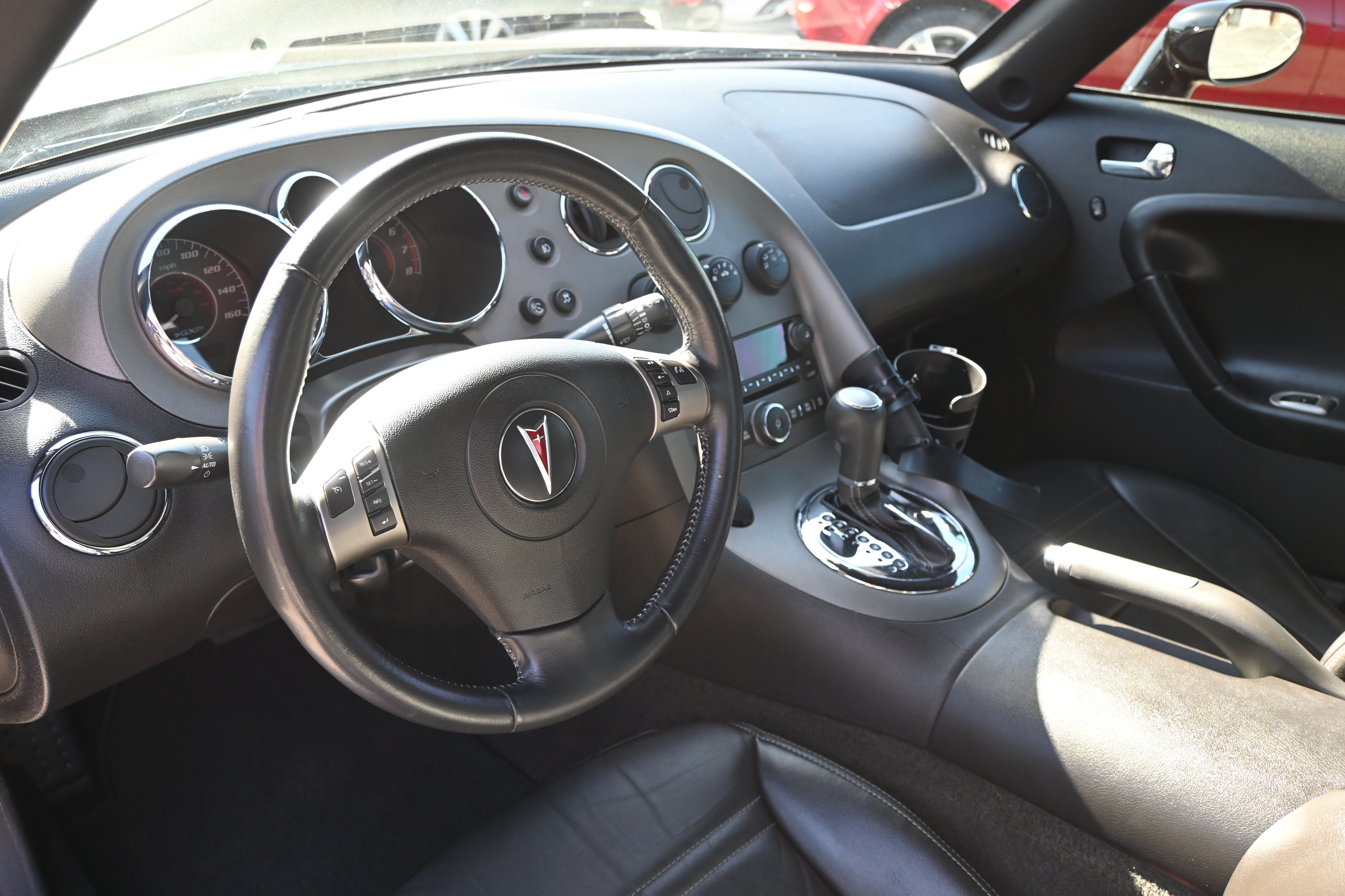 Used 2009 Pontiac Solstice GXP w/ Premium Package RWD image 27