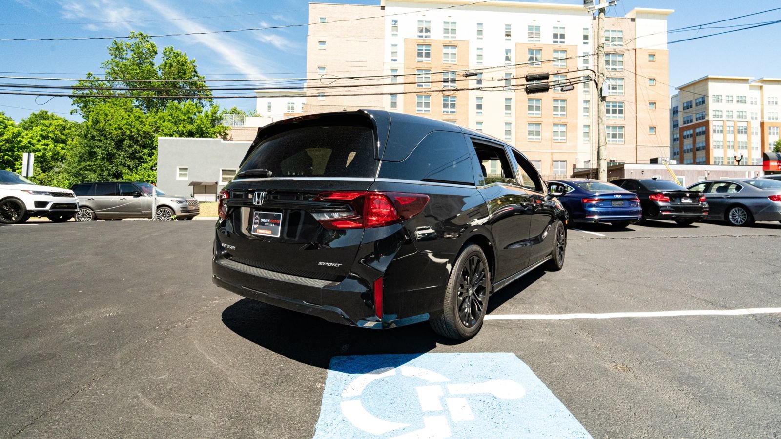 Used 2025 Honda Odyssey Sport-L image 3