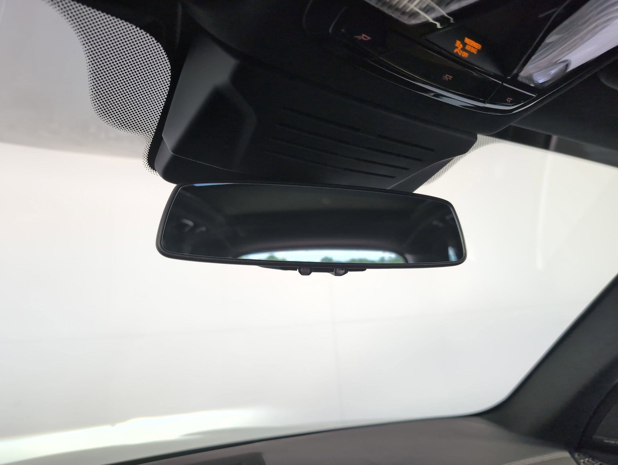 Used 2026 BMW X5 sDrive40i w/ Premium Package image 17