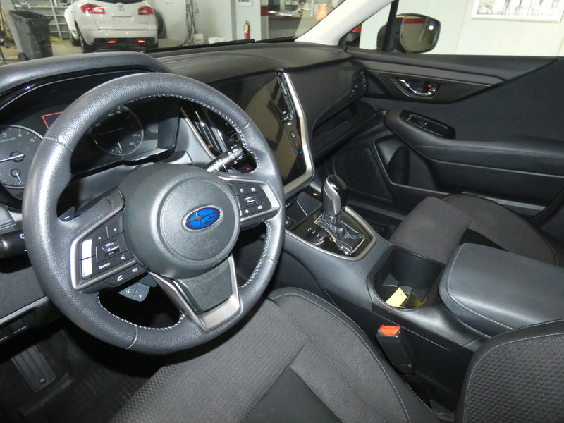 Used 2020 Subaru Outback Premium image 8