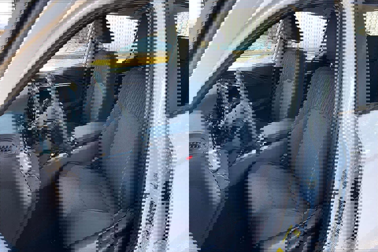 Used 2025 Toyota Camry LE image 6