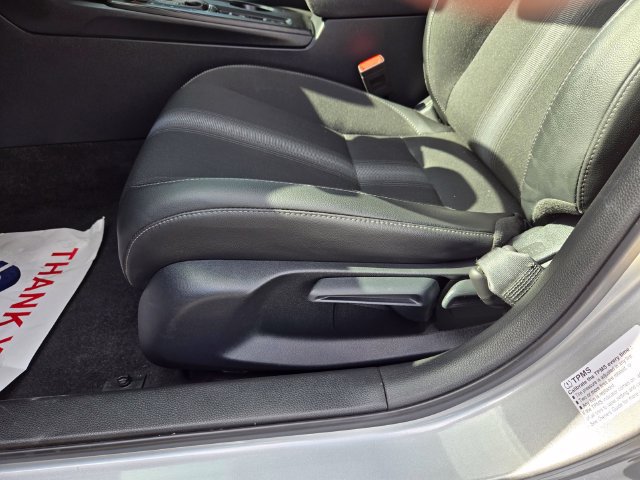 Used 2025 Honda Civic Sport image 15