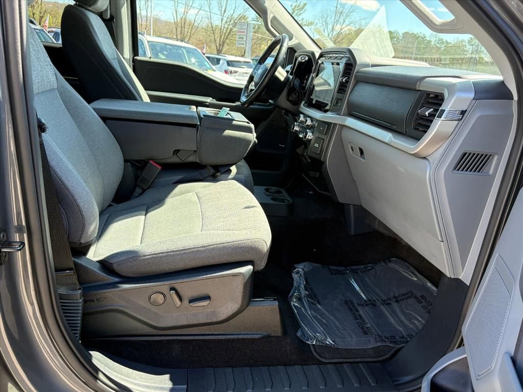 Used 2022 Ford F150 XLT w/ Equipment Group 302A High image 17