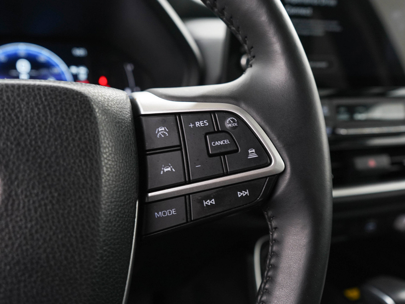 Used 2025 Toyota Grand Highlander AWD image 30