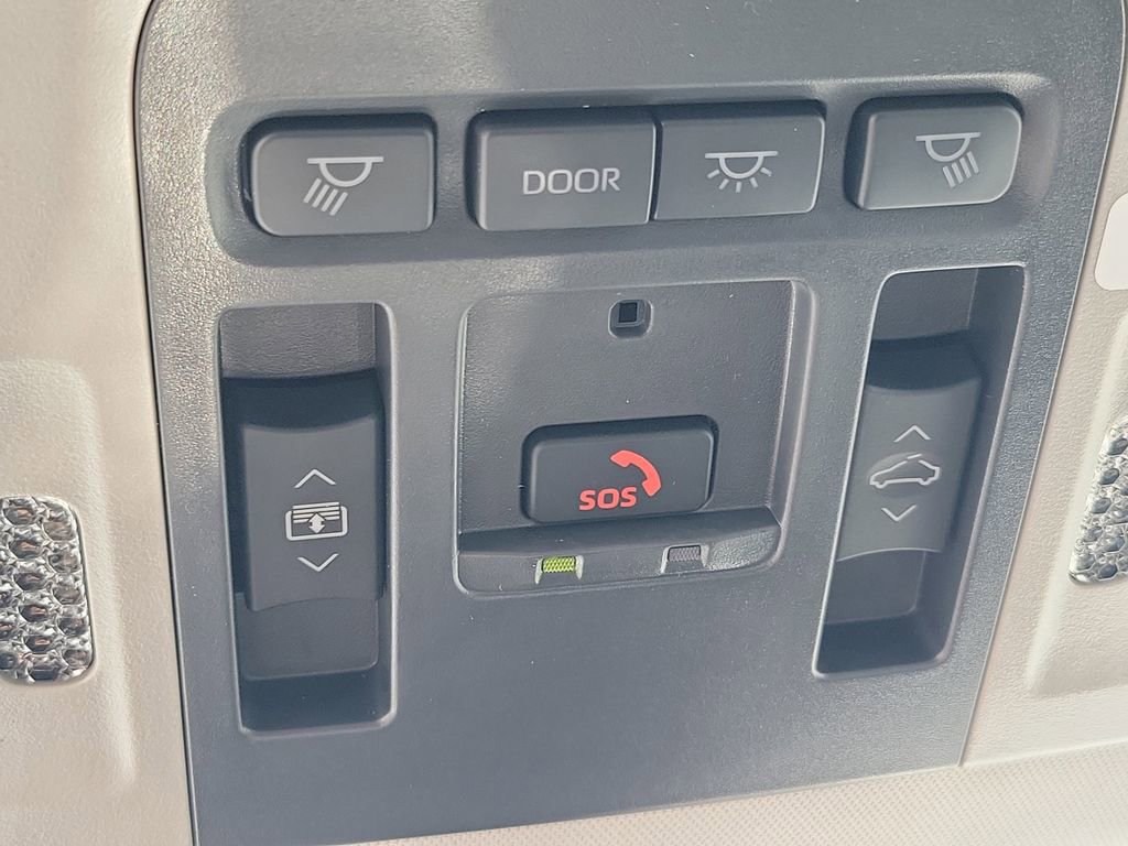 Used 2026 Toyota Camry XLE image 19