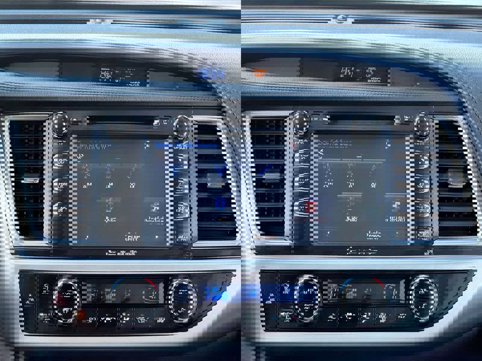 Used 2017 Toyota Highlander XLE image 30