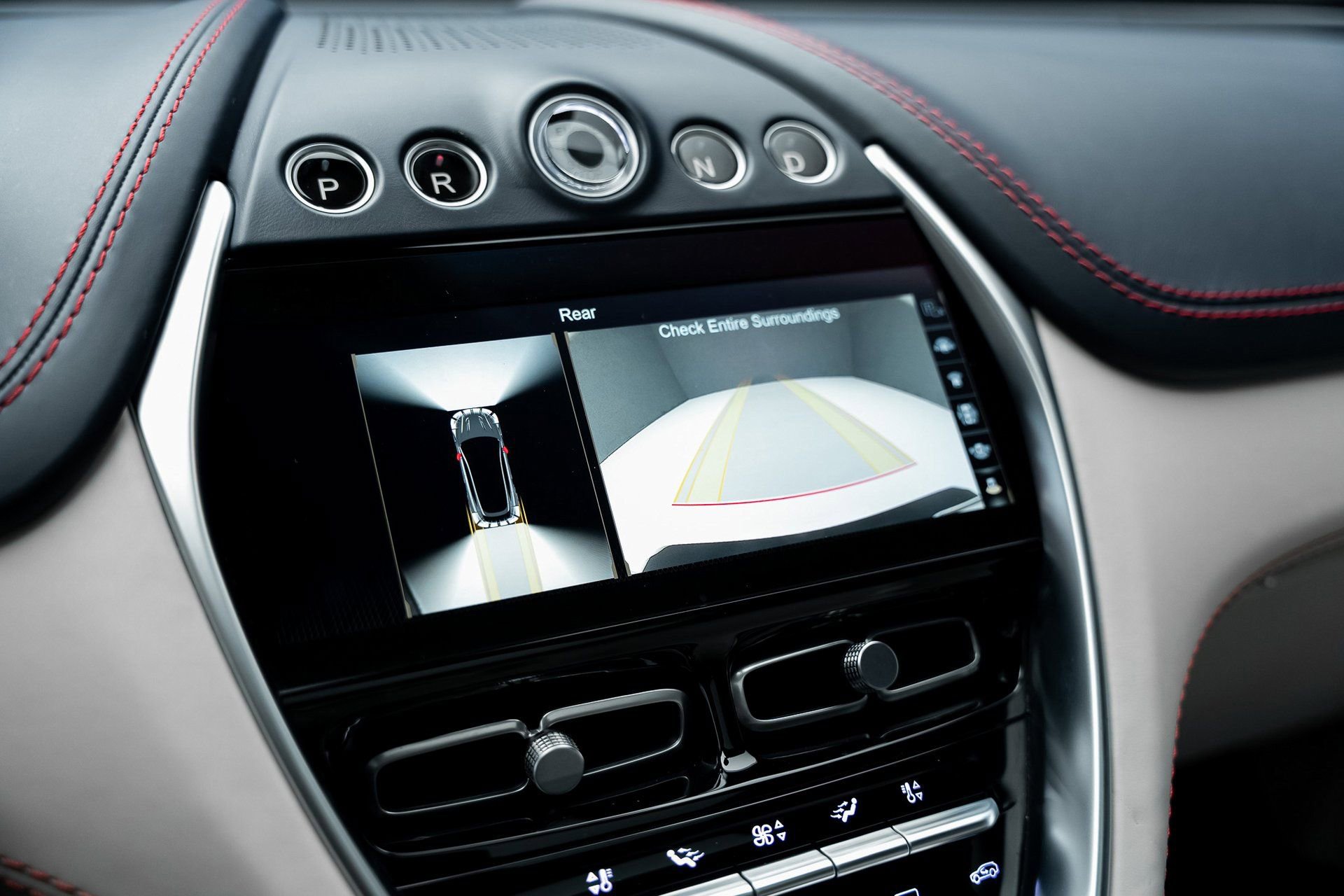 Used 2022 Aston Martin DBX image 48