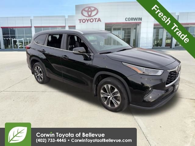 Used 2023 Toyota Highlander XLE