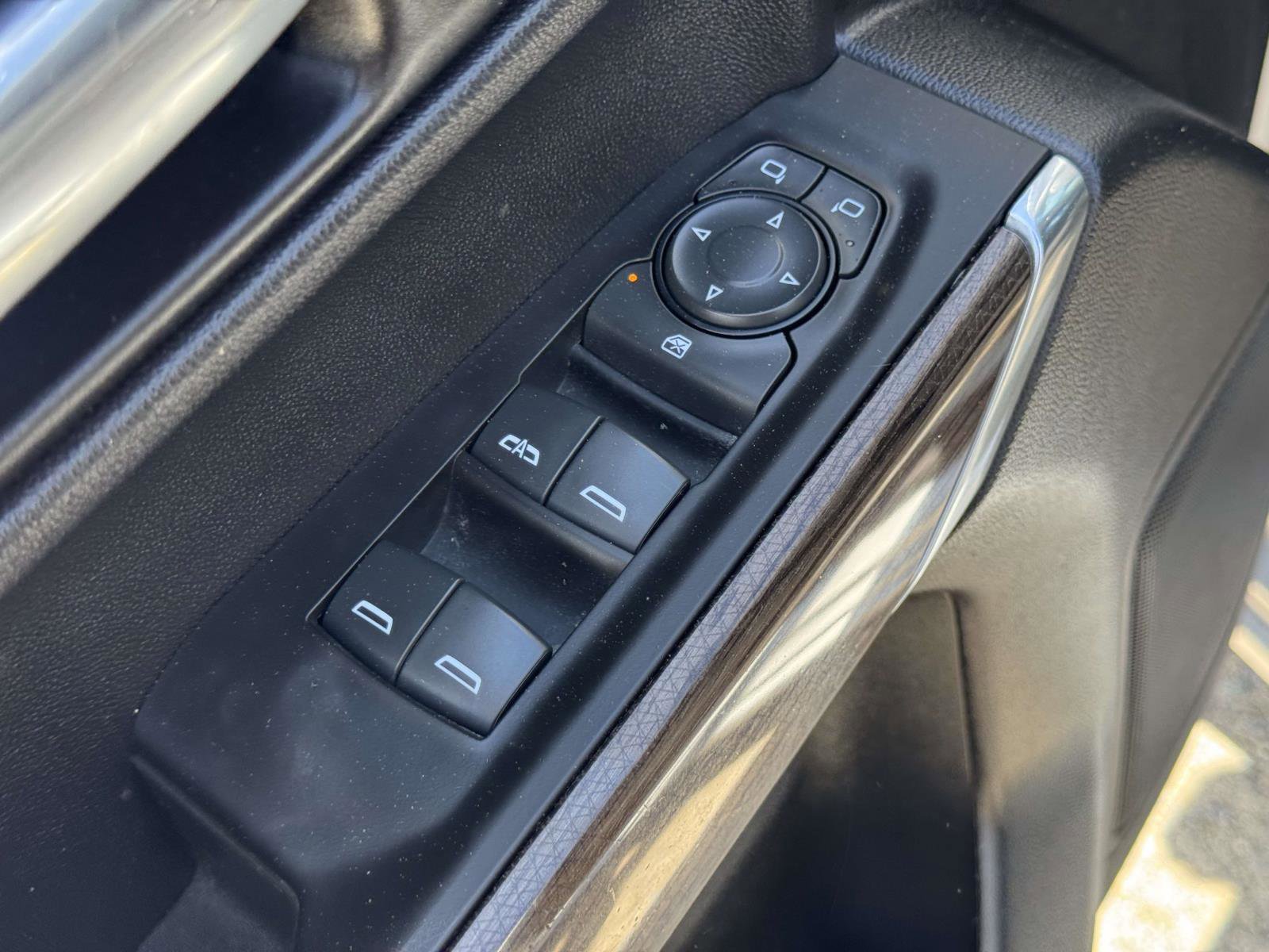 Used 2020 Chevrolet Silverado 1500 LT w/ All-Star Edition AWD/4WD image 22