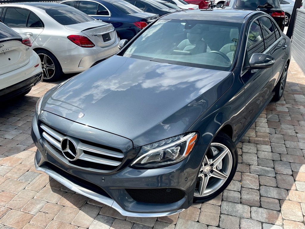Used 2015 Mercedes-Benz C 400 4MATIC image 3