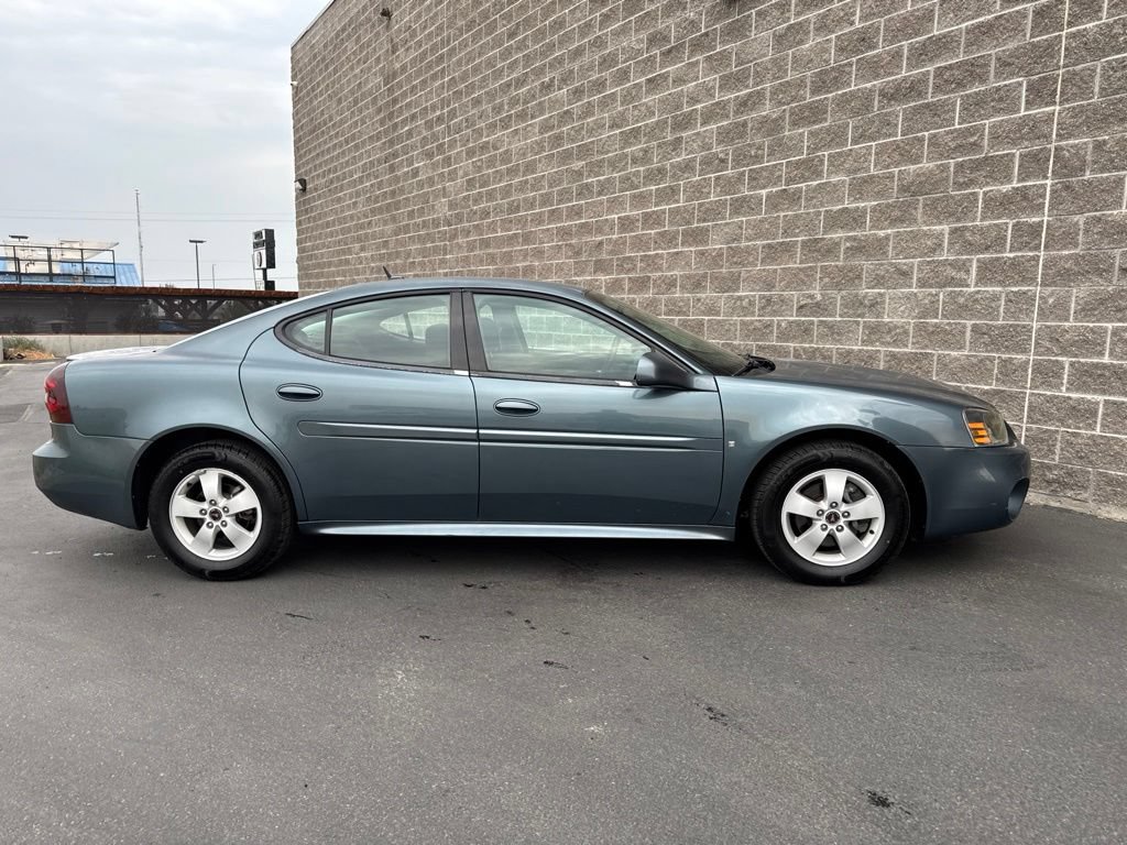 Used 2006 Pontiac Grand Prix w/ Security Package FWD image 4