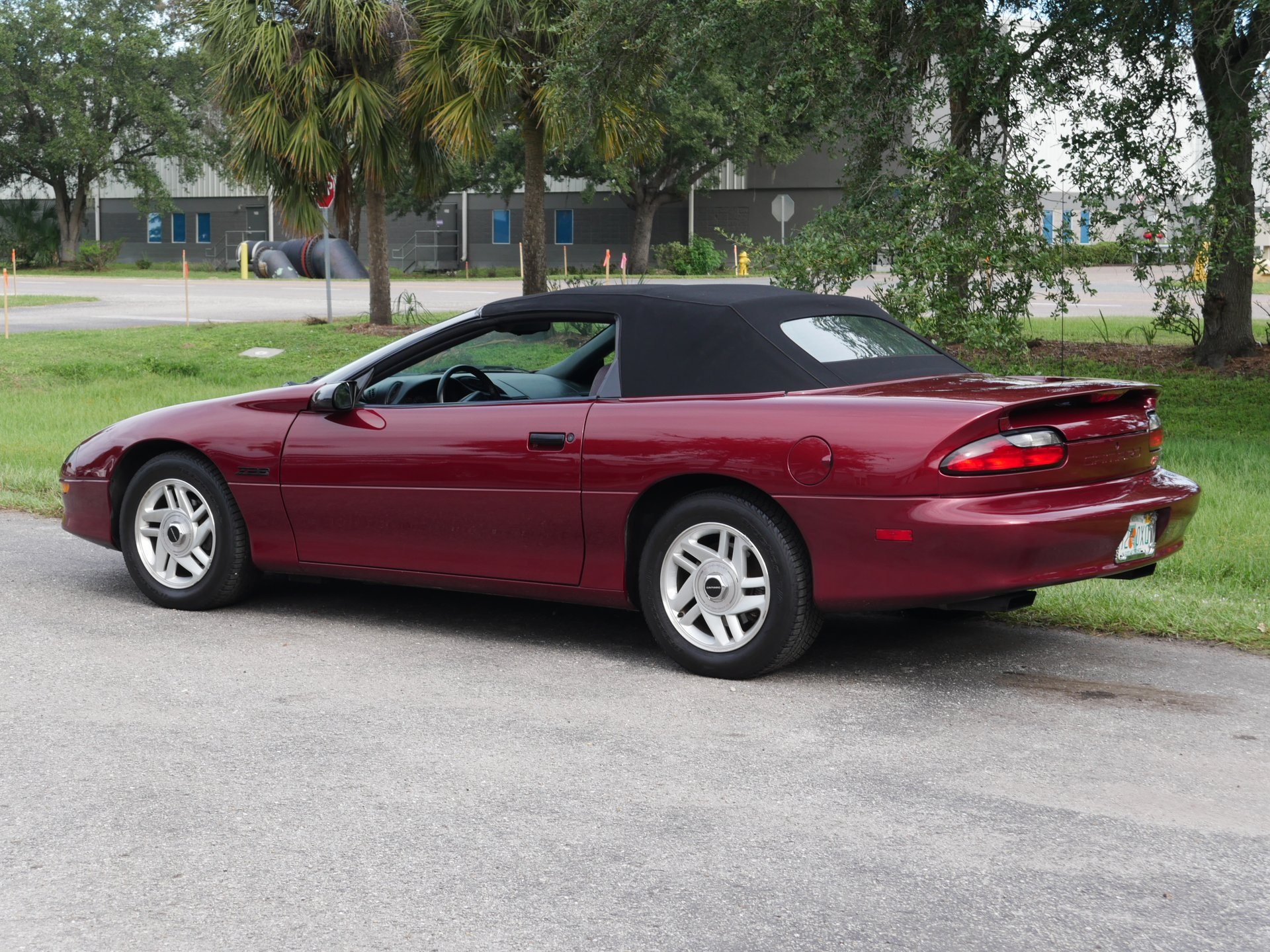 Used 1994 Chevrolet Camaro Z28 RWD image 15