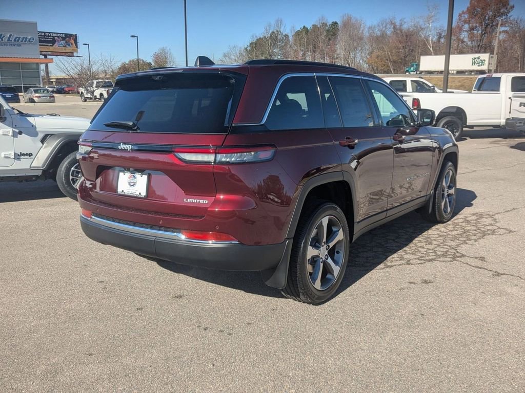 New 2025 Jeep Grand Cherokee Limited w/ Luxury Tech Group II image 5