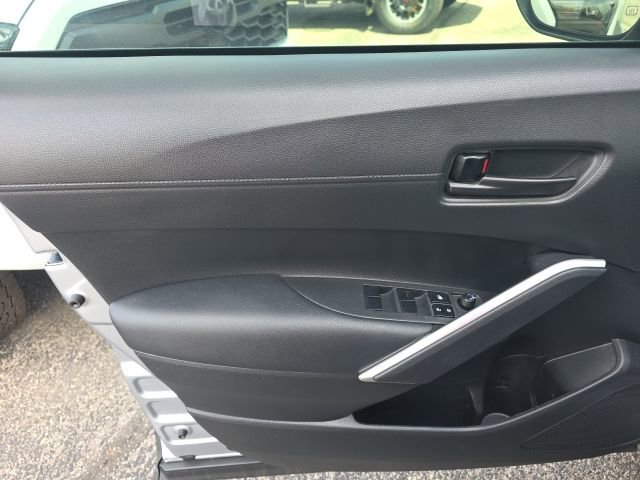 Used 2024 Toyota Corolla Cross SE w/ Moonroof Package image 13