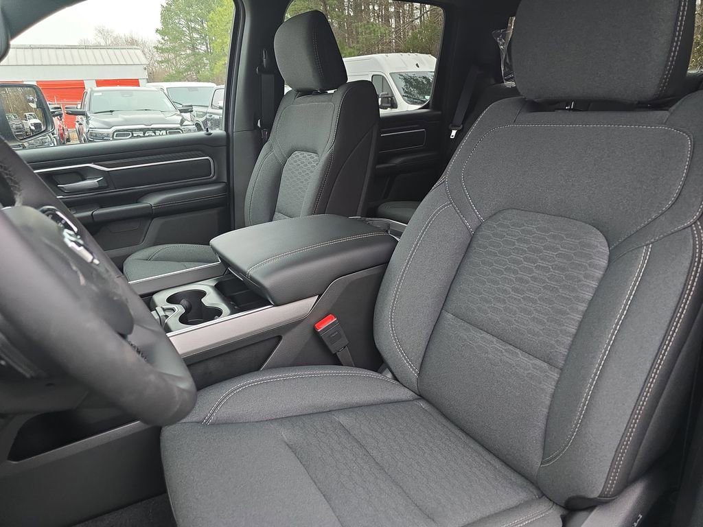 New 2026 RAM 1500 4x4 Crew Cab image 15