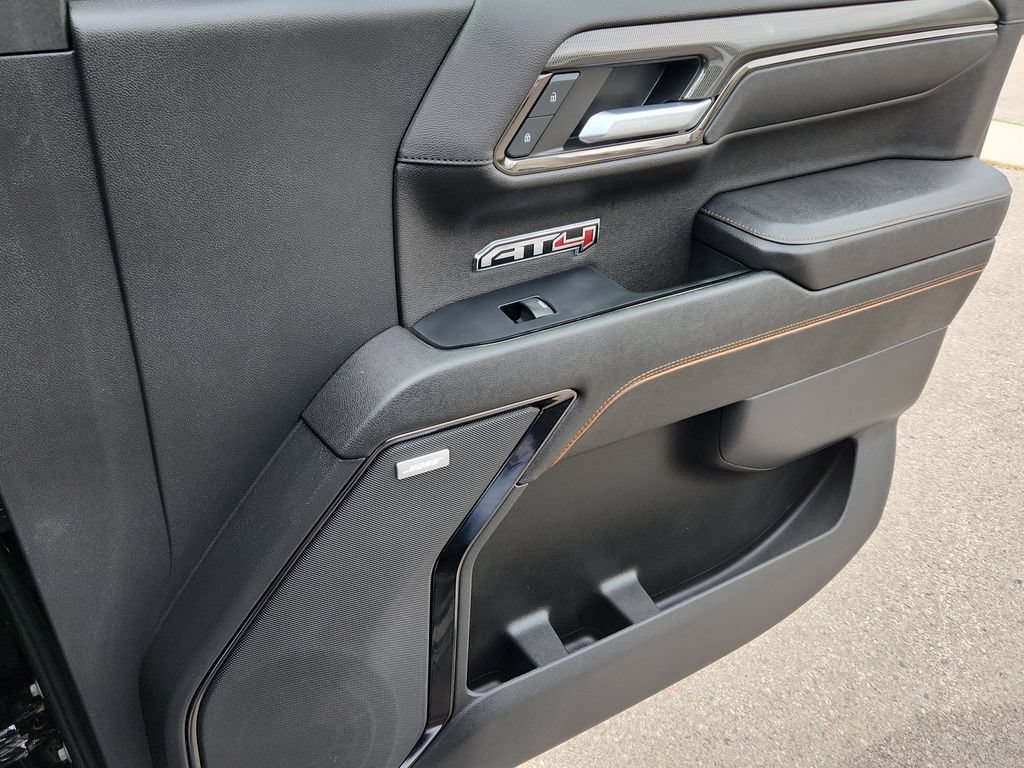 Used 2023 GMC Sierra 1500 AT4 w/ Technology Package AWD/4WD image 15