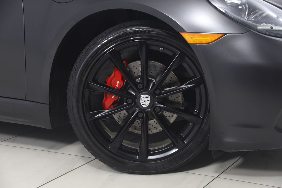 Used 2017 Porsche 718 Boxster RWD image 14