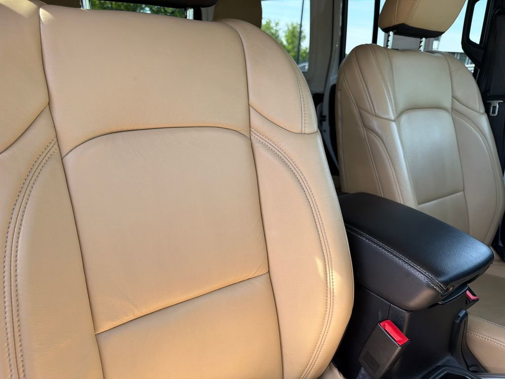 Used 2018 Jeep Wrangler Unlimited Sahara AWD/4WD image 51