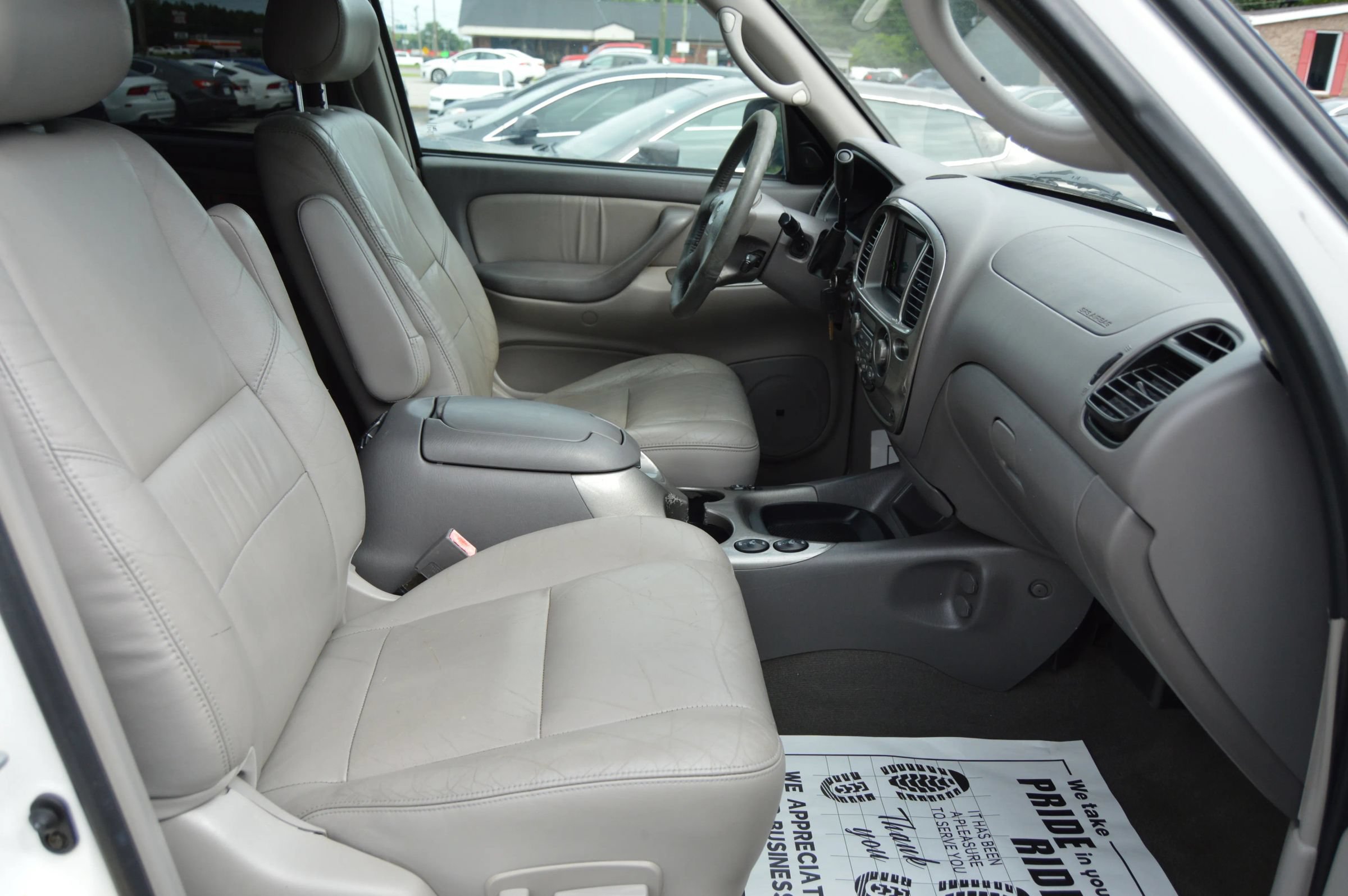 Used 2002 Toyota Sequoia Limited RWD image 22