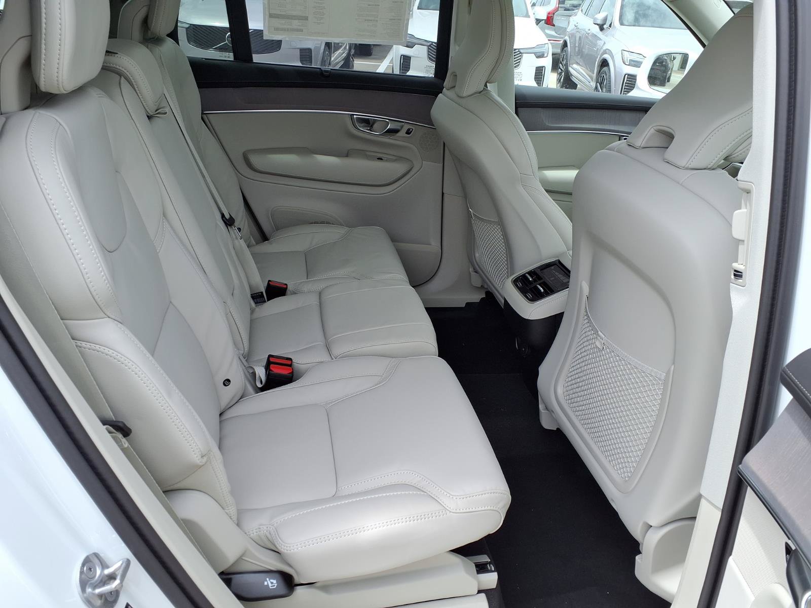 New 2026 Volvo XC90 B6 Ultra w/ Protection Package AWD/4WD image 10
