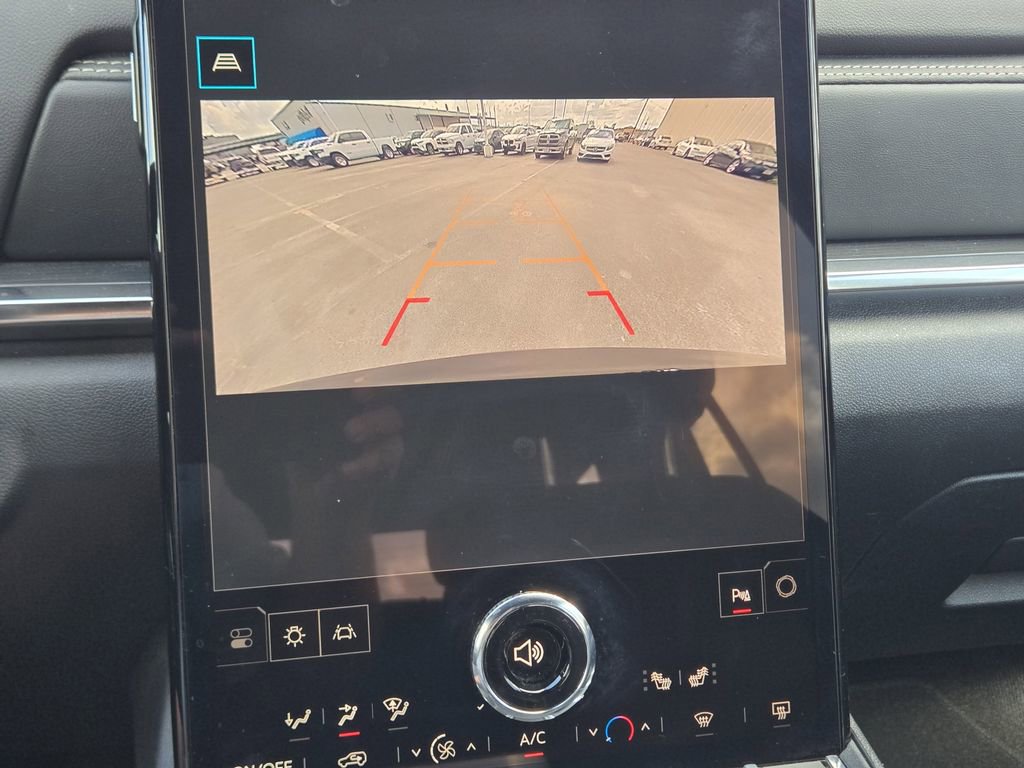 Used 2025 GMC Terrain Elevation FWD image 25