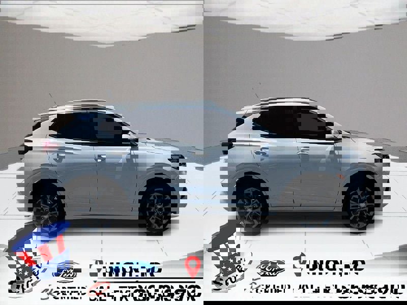 Used 2022 Buick Encore GX Preferred w/ Sport Touring Package image 1