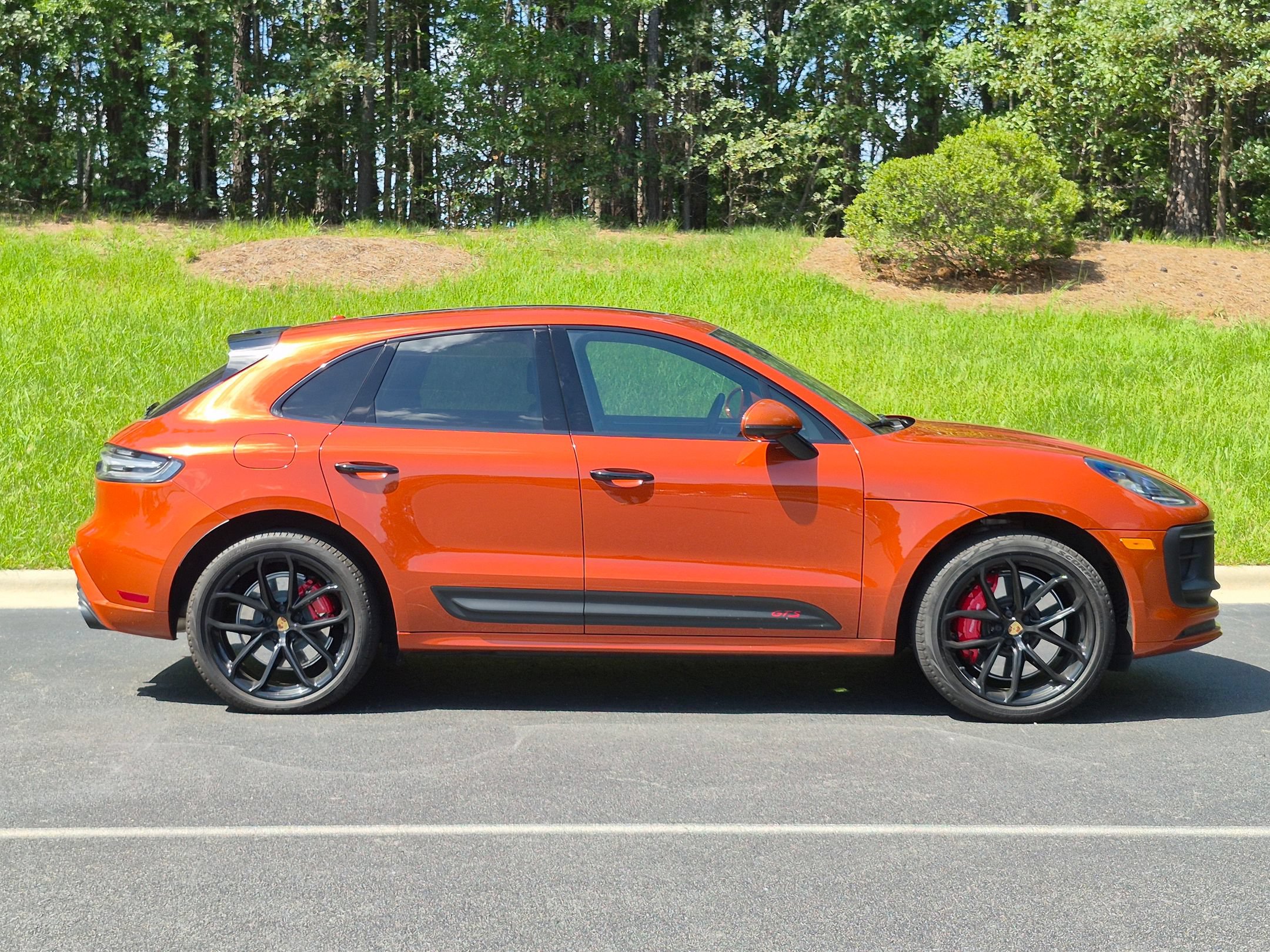 Certified 2023 Porsche Macan GTS AWD/4WD image 26