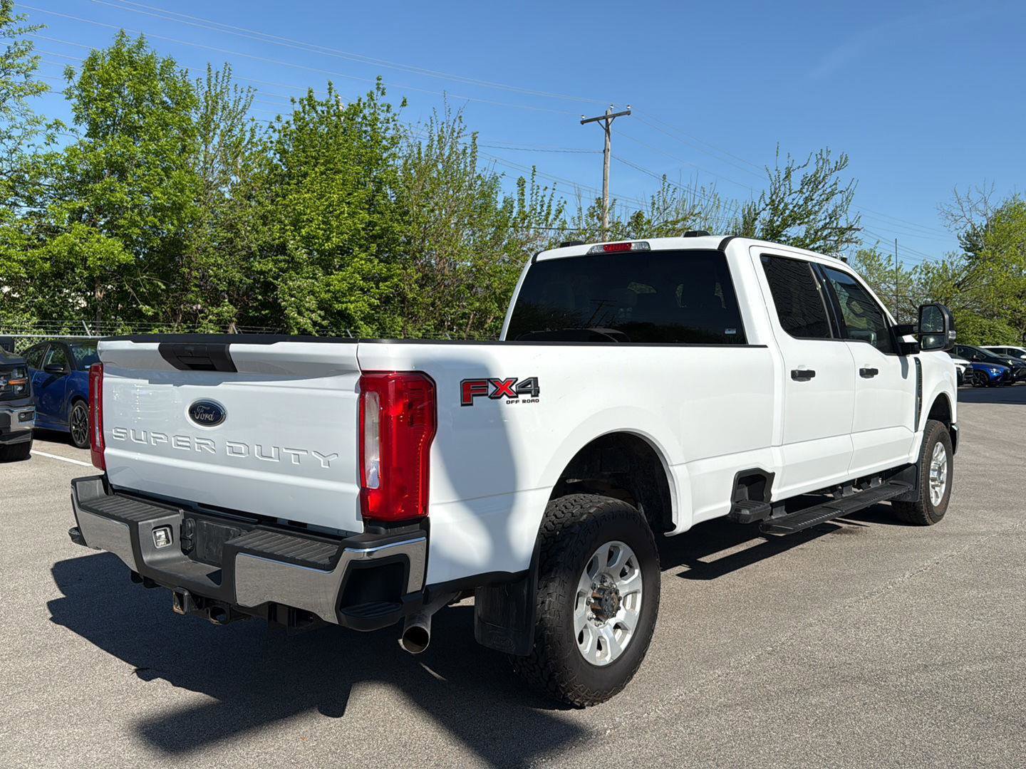 Used 2024 Ford F250 XLT w/ FX4 Off-Road Package AWD/4WD image 3