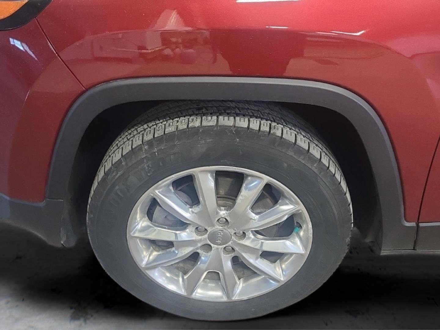 Used 2015 Jeep Cherokee Limited w/ Trailer Tow Group image 14