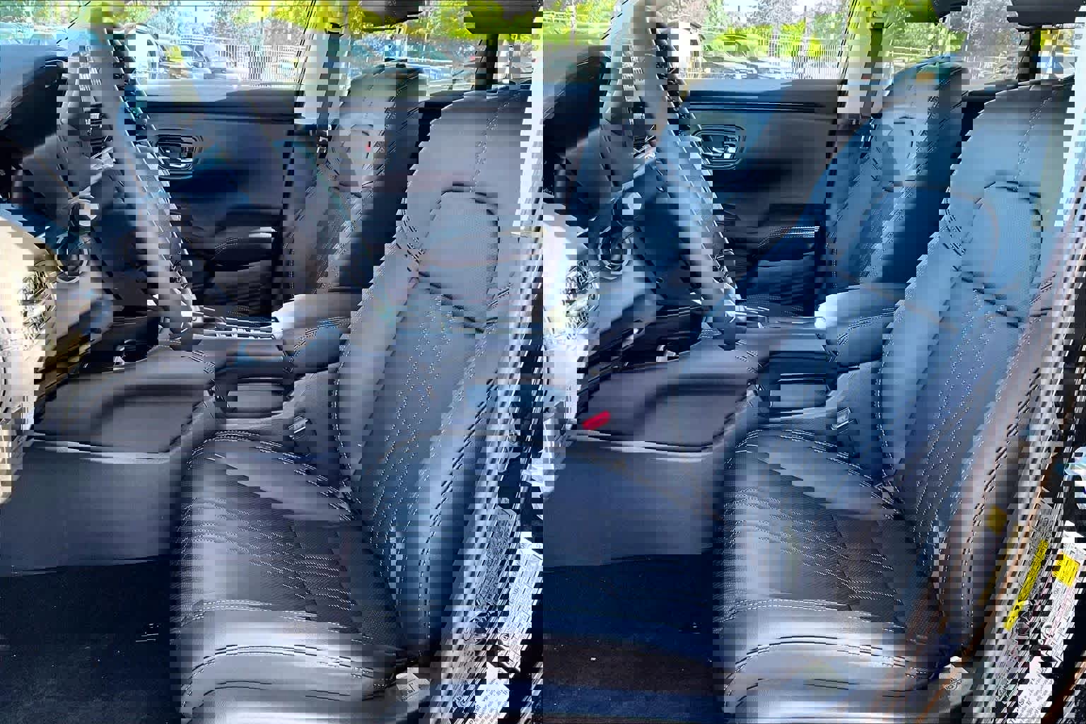 New 2026 Honda HR-V EX-L image 9