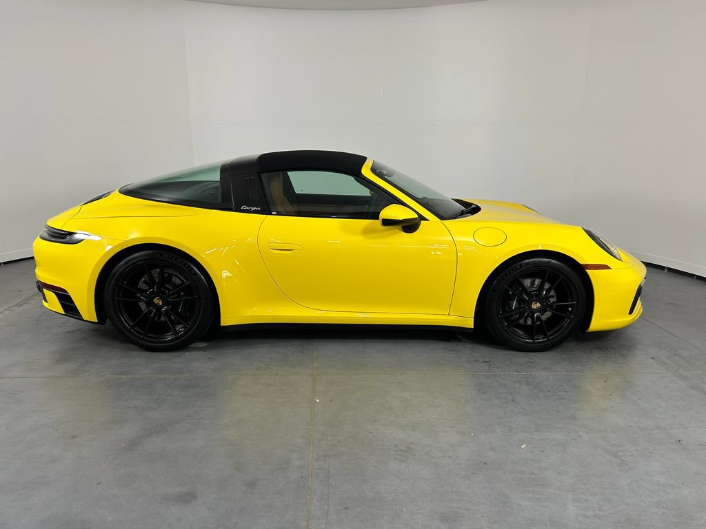 Certified 2024 Porsche 911 Targa 4 AWD/4WD image 8