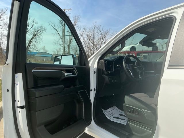 Used 2025 Chevrolet Silverado 1500 LT image 12