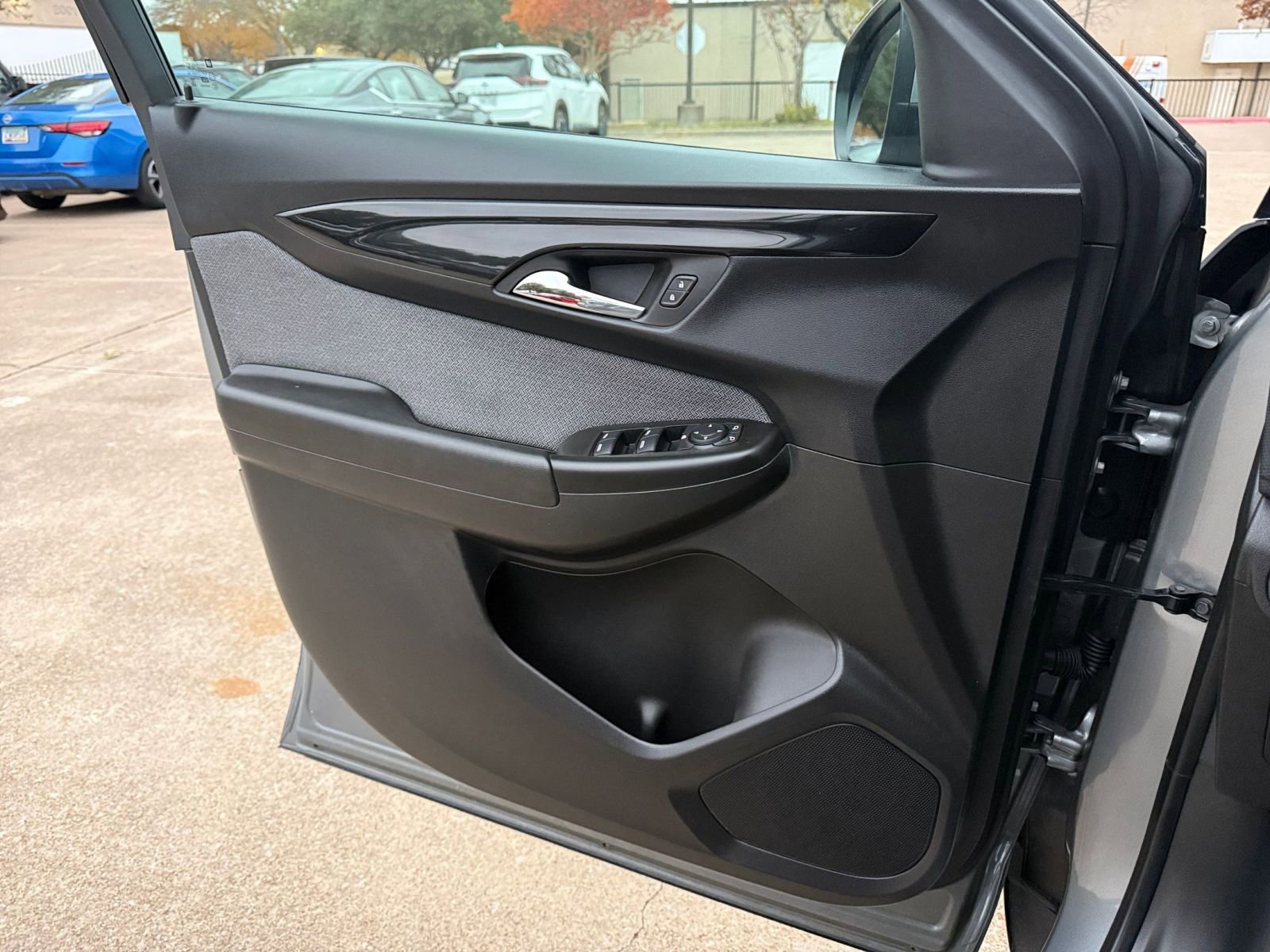 Used 2025 Chevrolet TrailBlazer LT image 20