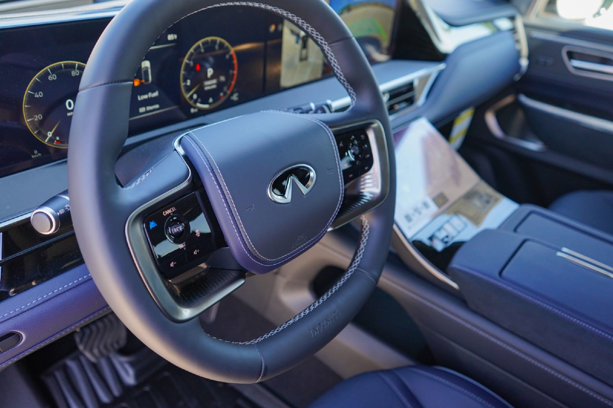 New 2026 INFINITI QX80 4WD image 7