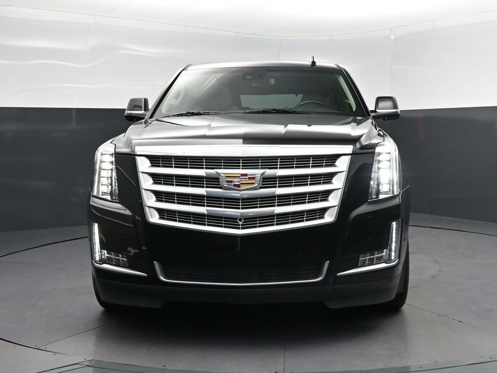Used 2019 Cadillac Escalade Premium Luxury AWD/4WD image 10