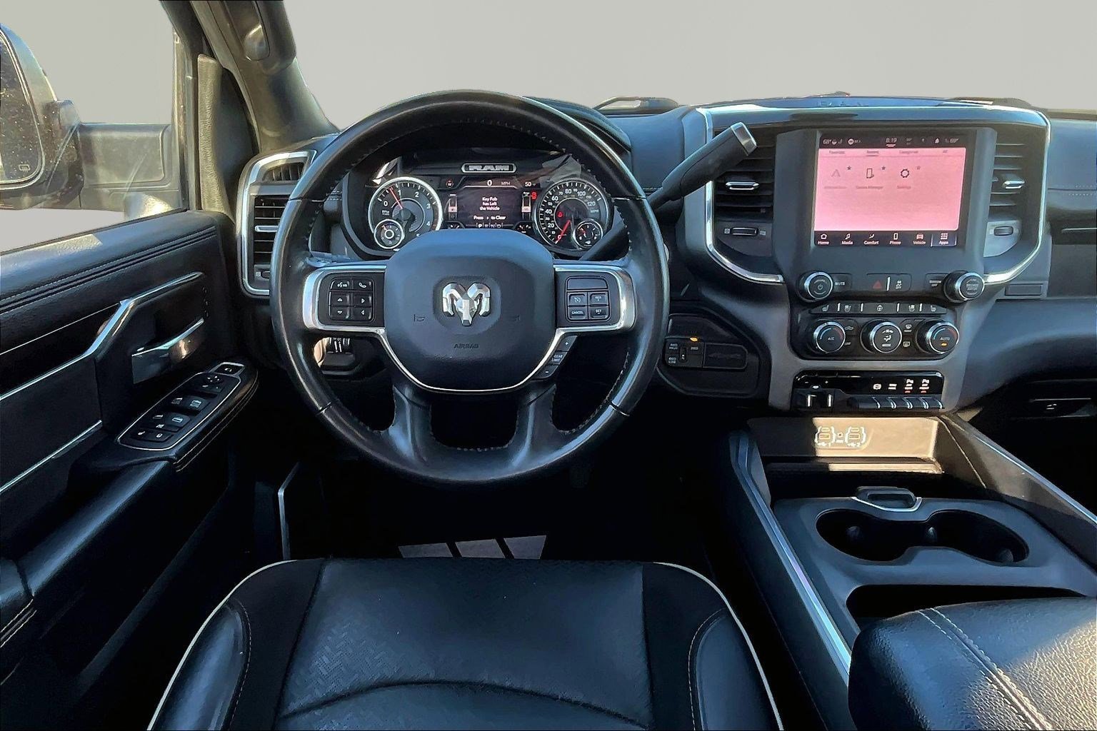 Used 2022 RAM 3500 Laramie w/ Night Edition AWD/4WD image 9