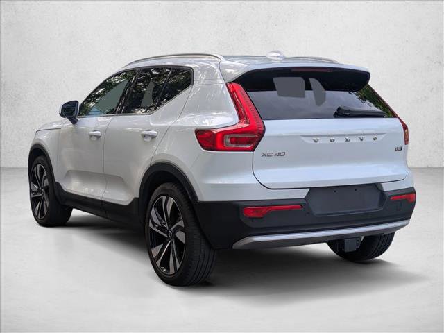 Used 2024 Volvo XC40 B5 Plus w/ Protection Package Premier image 8