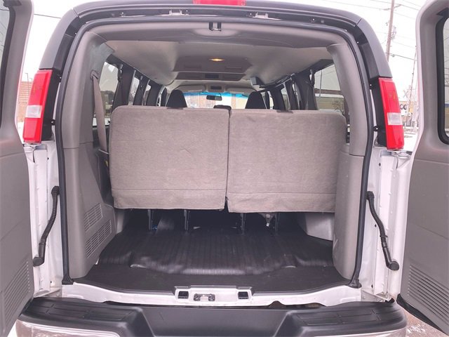 Used 2023 GMC Savana 2500 LS w/ Driver Convenience Package image 22