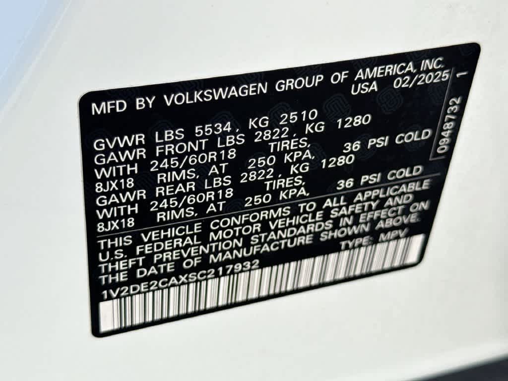 Certified 2025 Volkswagen Atlas Cross Sport SE FWD image 29