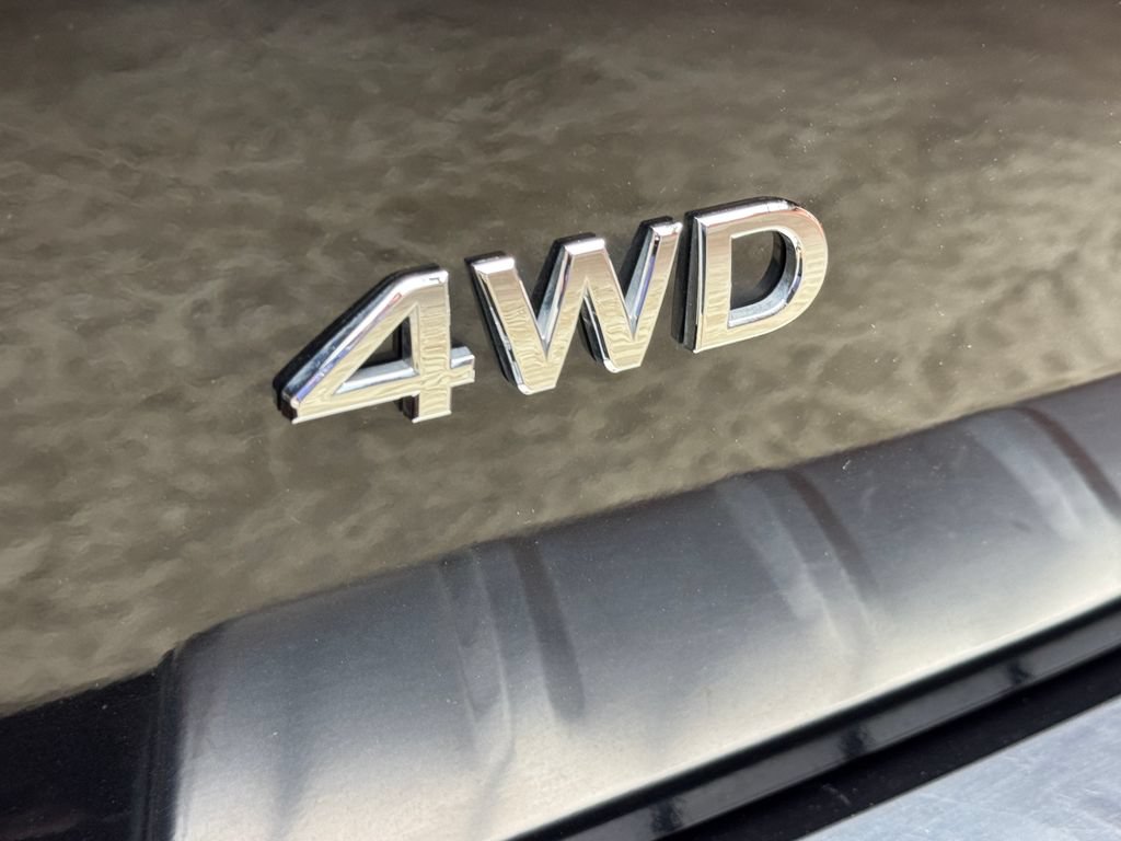 Used 2023 INFINITI QX80 Premium Select w/ Cargo Package AWD/4WD image 5