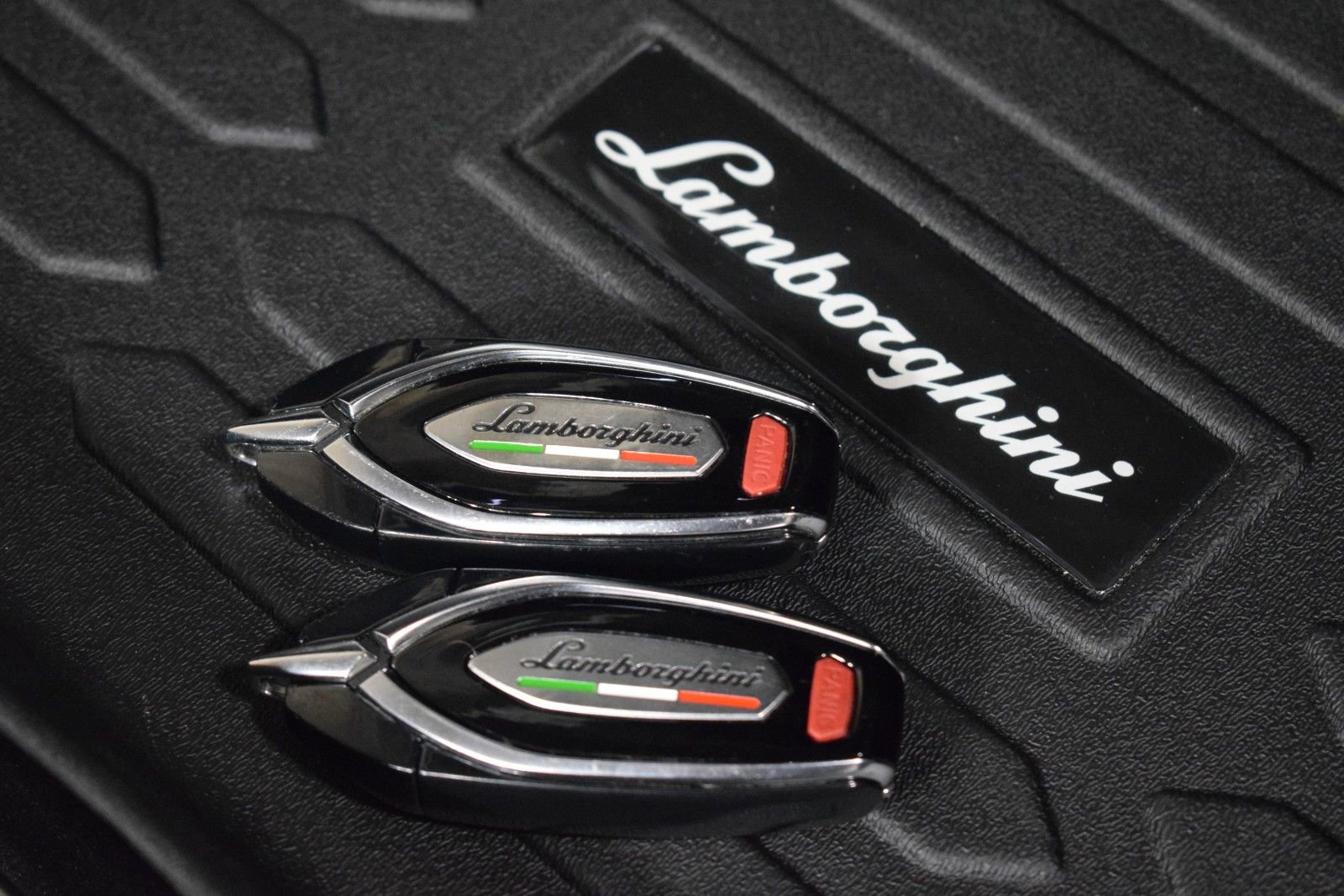 Used 2024 Lamborghini Urus S image 40