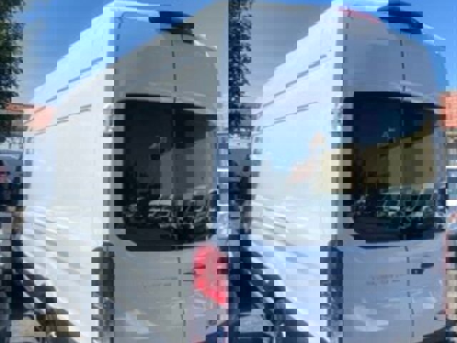 Used 2020 Ford Transit 250 148 High Roof Extended image 21